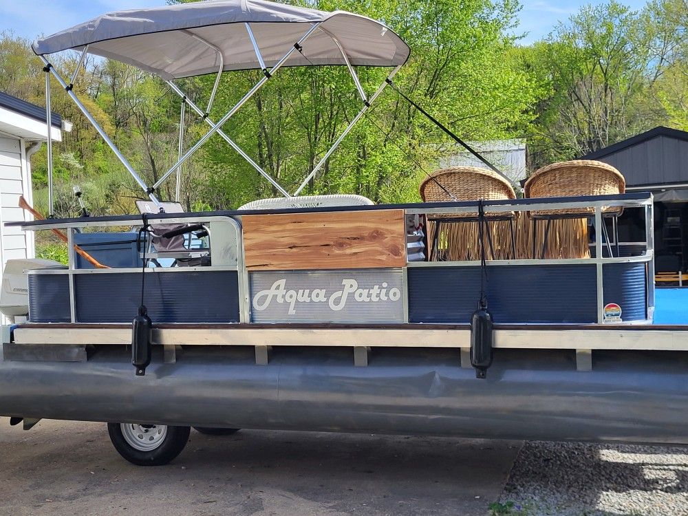 Awesome Pontoon!