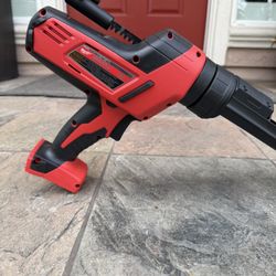 Milwaukee M18 Caulk Gun 10oz 