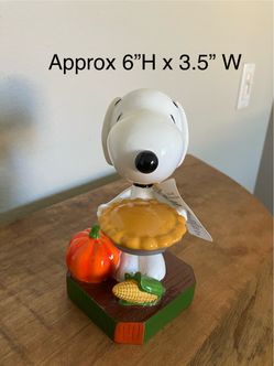 Snoopy Thanksgiving Fall Figure