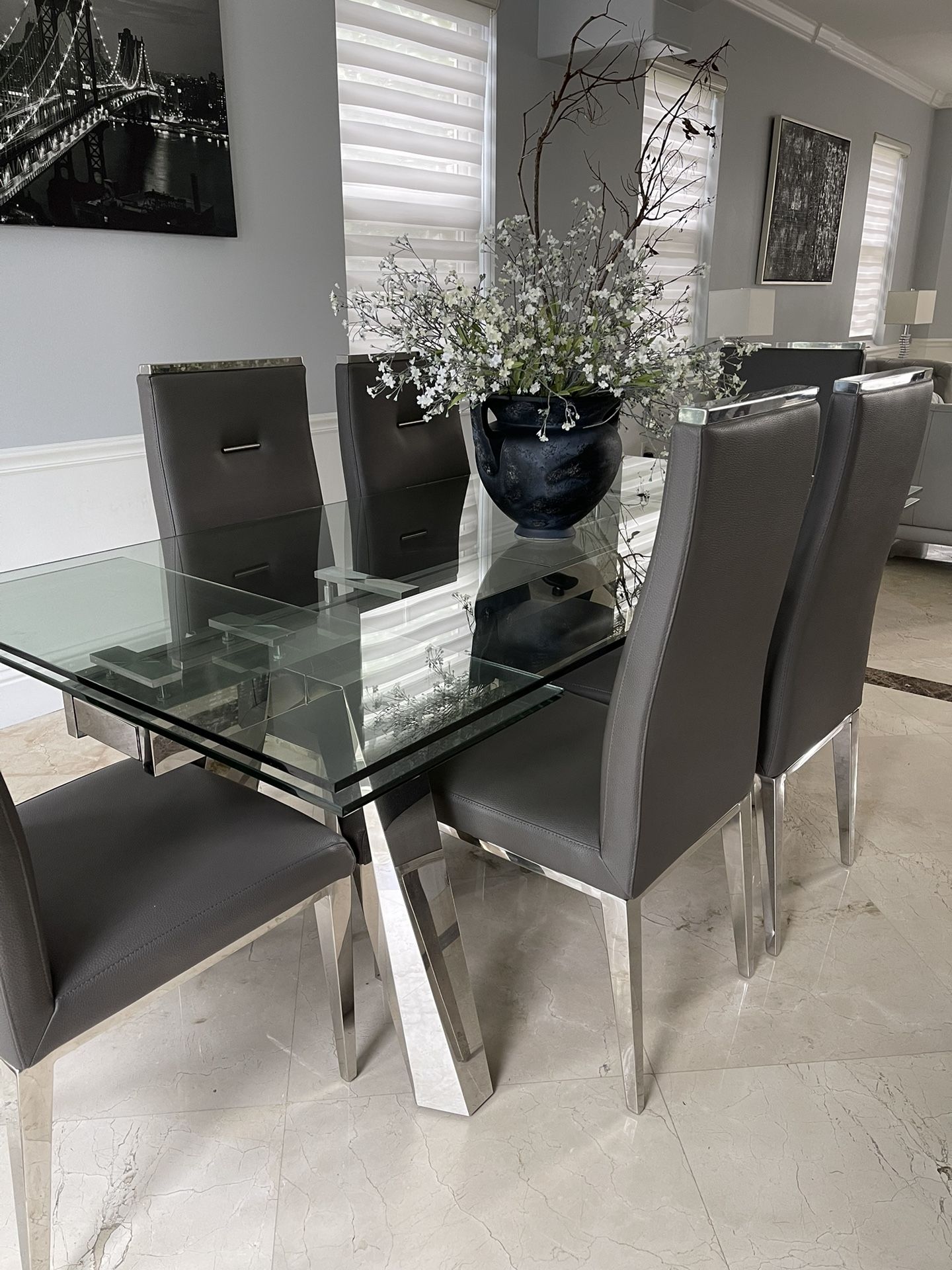 El Dorado Extendable Dinning Table With Chairs for Sale in Pembroke