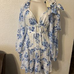 Women’s Meidum dress New 