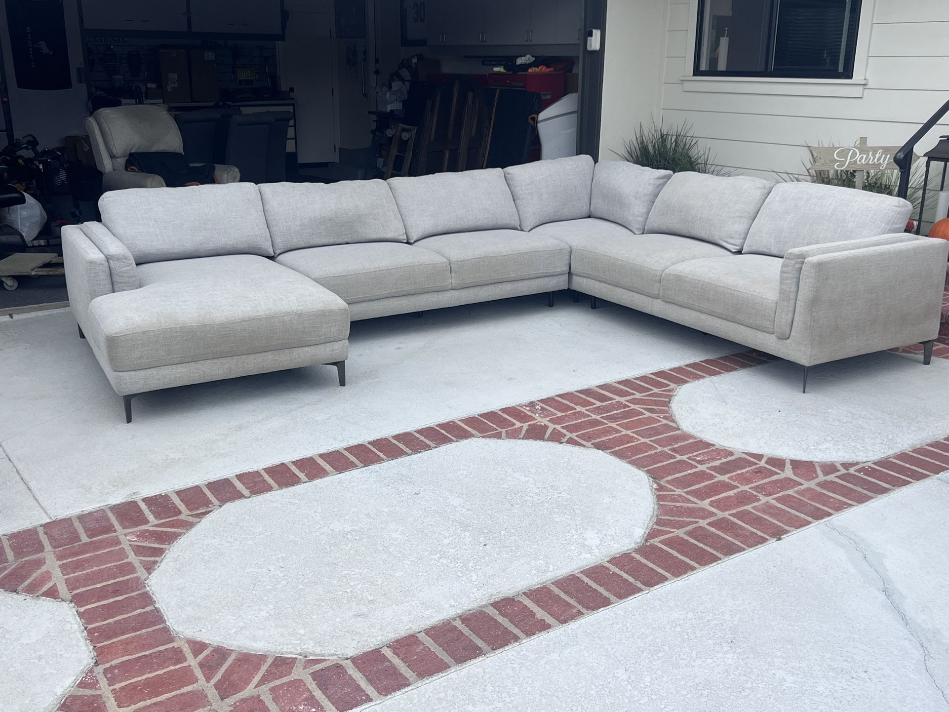 Nate and Jeremiah Sectional Sofa
