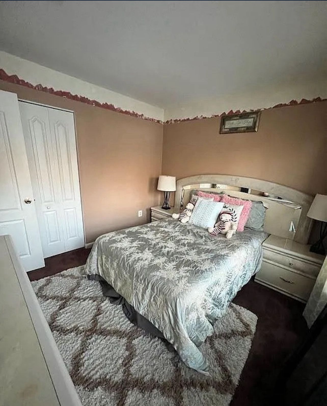 Bedroom Set For Sale