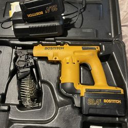 BOSTITCH Cordless Roofing Nailer Kit