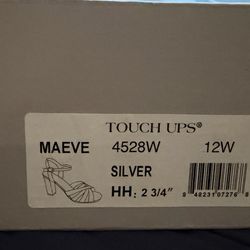 Woman’s heels size 12