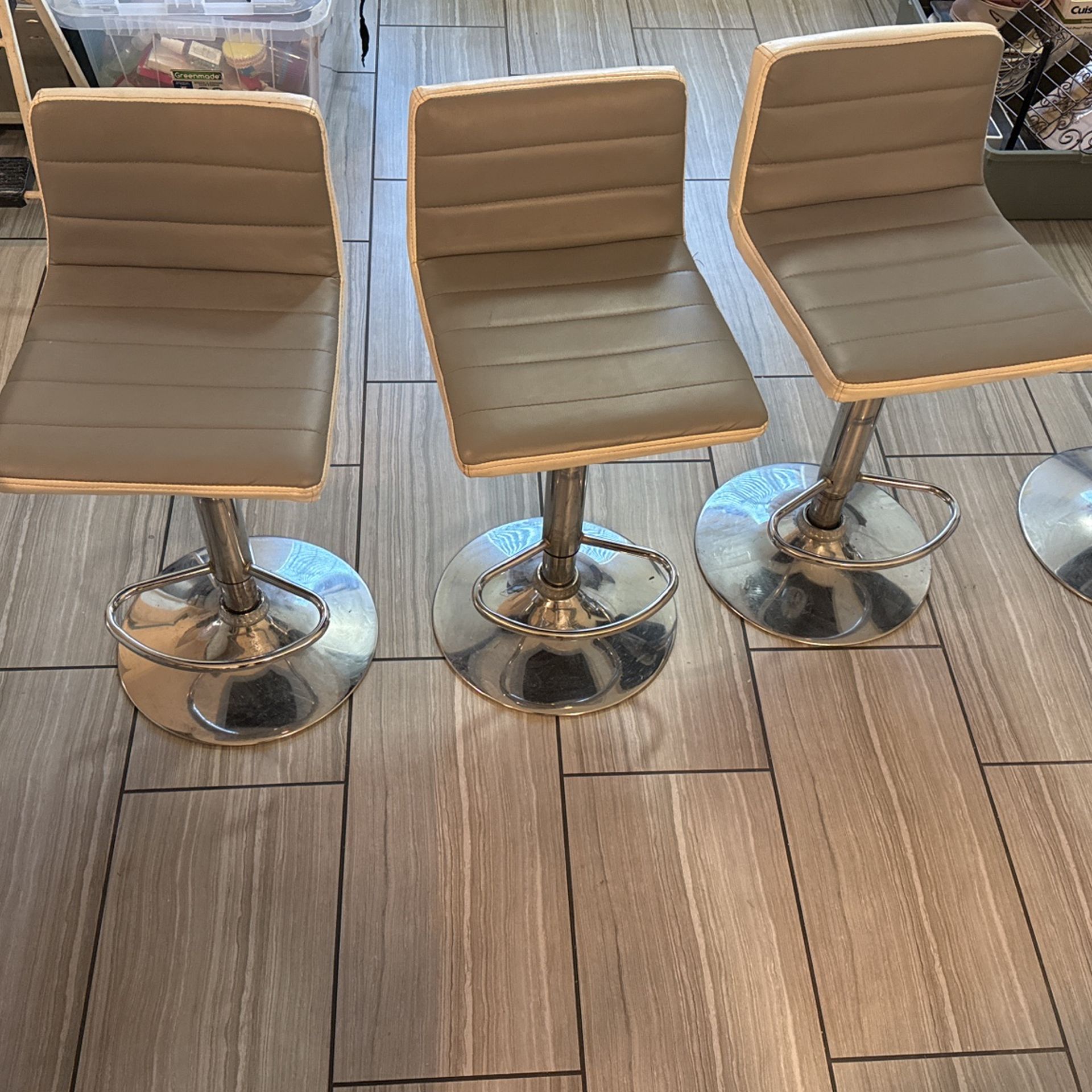 Kitchen Bar Swiveling Stools Set of 4