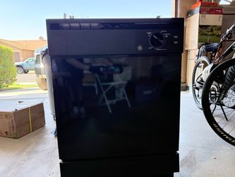 GE 24” Built-In Dishwasher – Black – Working