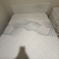 King Size Bed With Mattress 