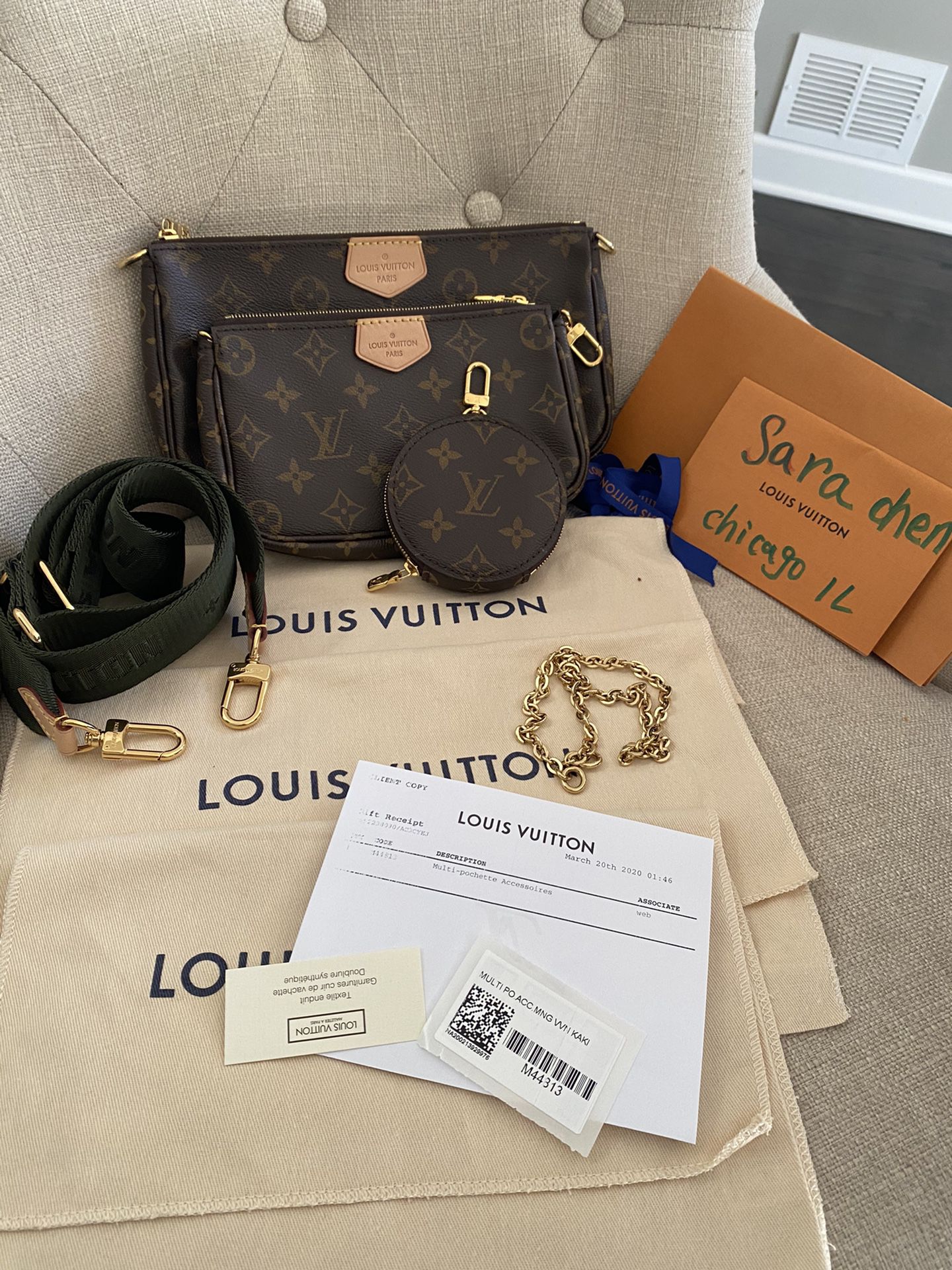 Louis Vuitton Multi Pochette (NOT authentic) for Sale in Phoenix, AZ -  OfferUp