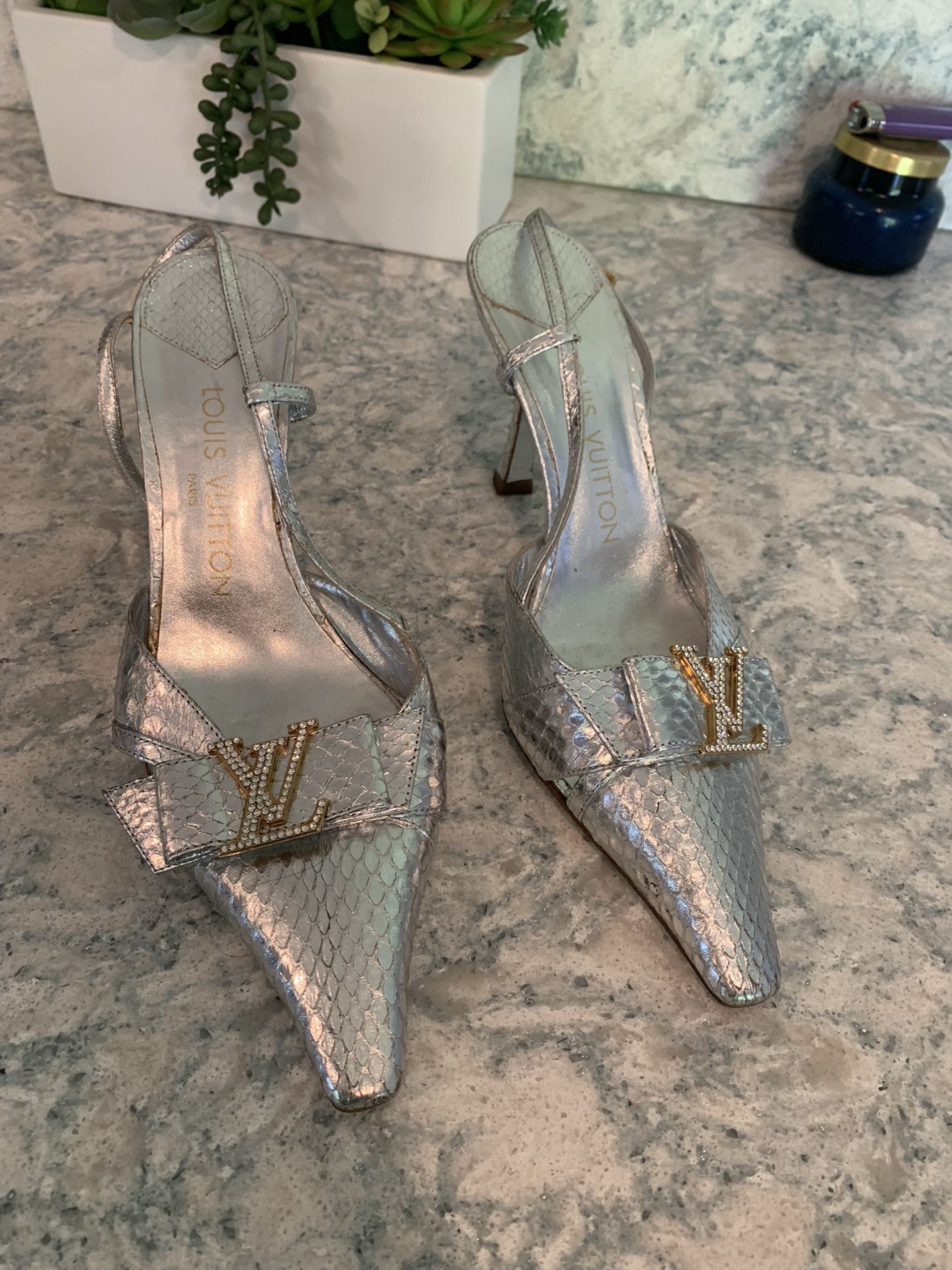 Louis Vuitton Shoes Size 36.5 for Sale in Miami, FL - OfferUp