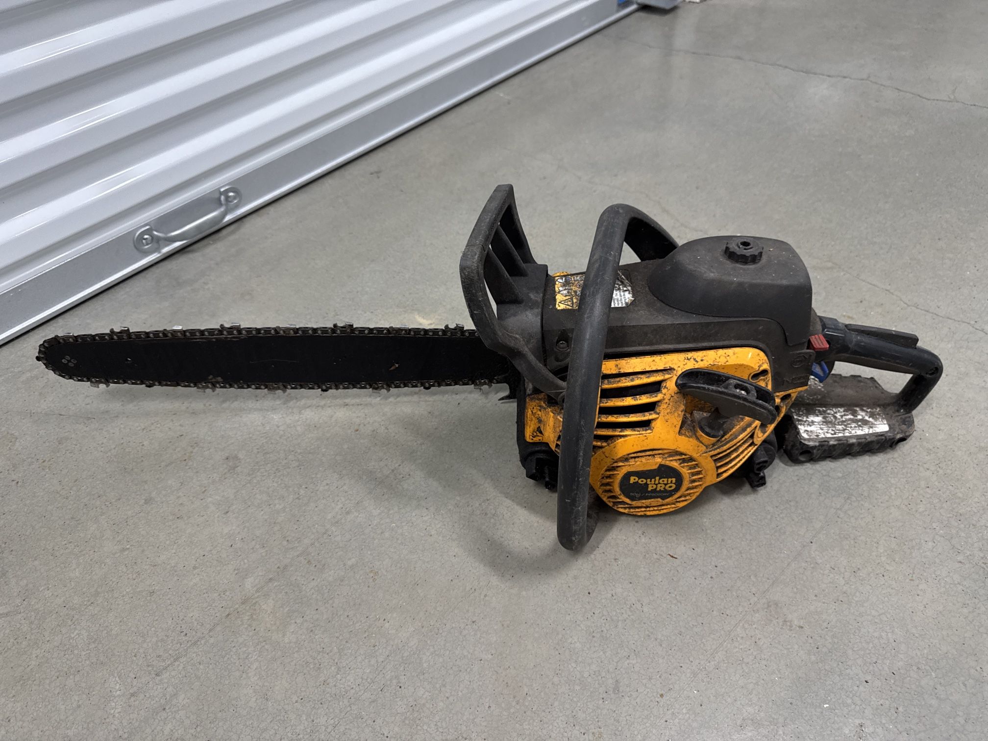Poulan Pro PR5020 20 in. 50cc Gas Chainsaw PP5020AV