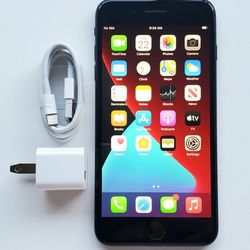 iPhone 7 Plus - UNLOCKED - Like New 
