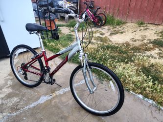 Specialized expedition sport 26 inch bike