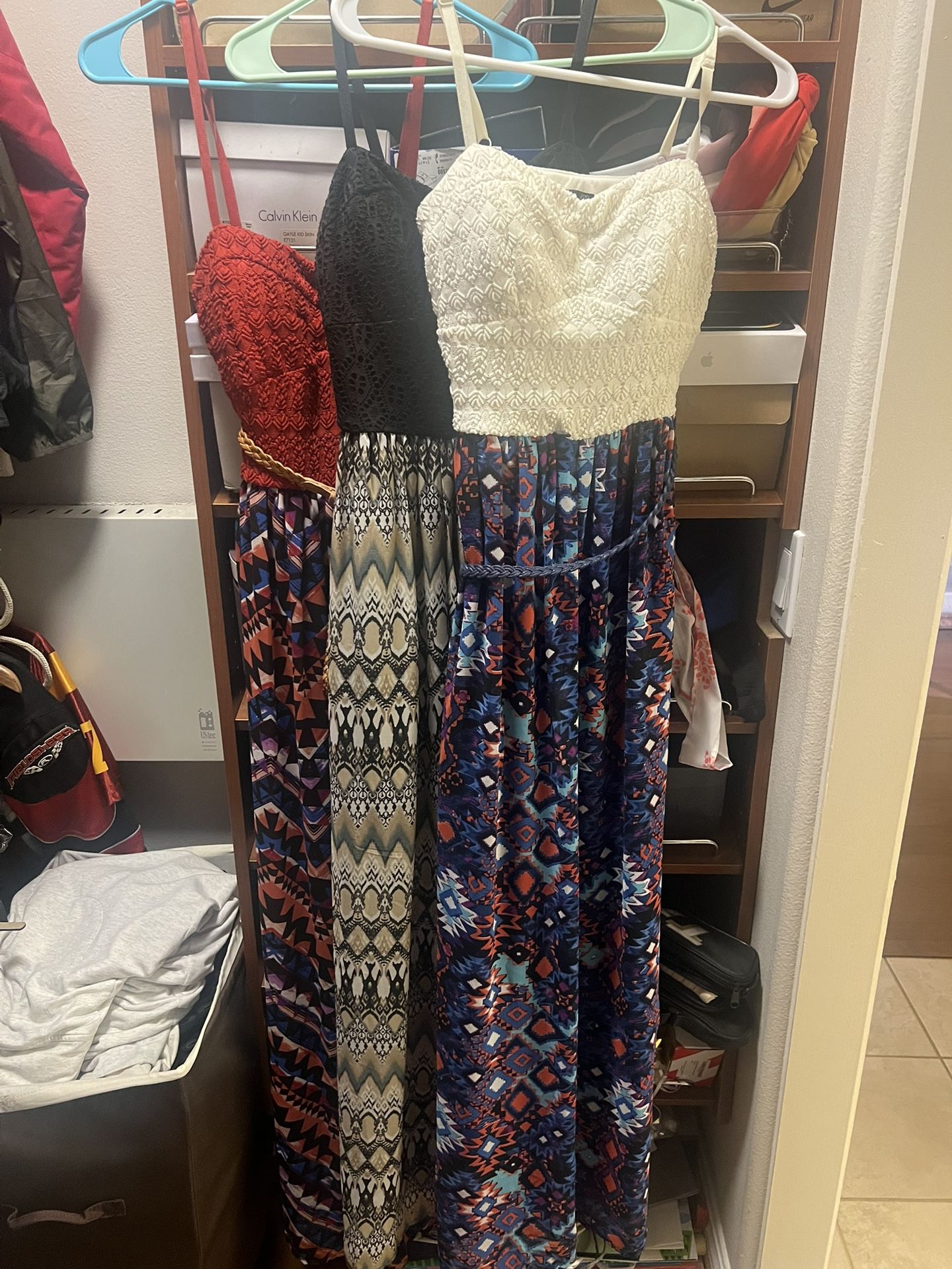 Girls/womens Maxi Dresses - Size S