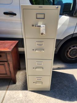 File Cabinet With Key For Sale in Manteca