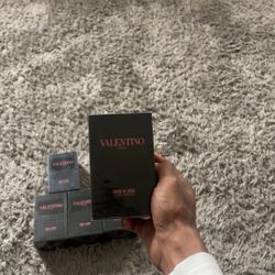 Valentino Cologne 