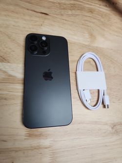 Iphone 16 pro max 256gb  unlock any sim