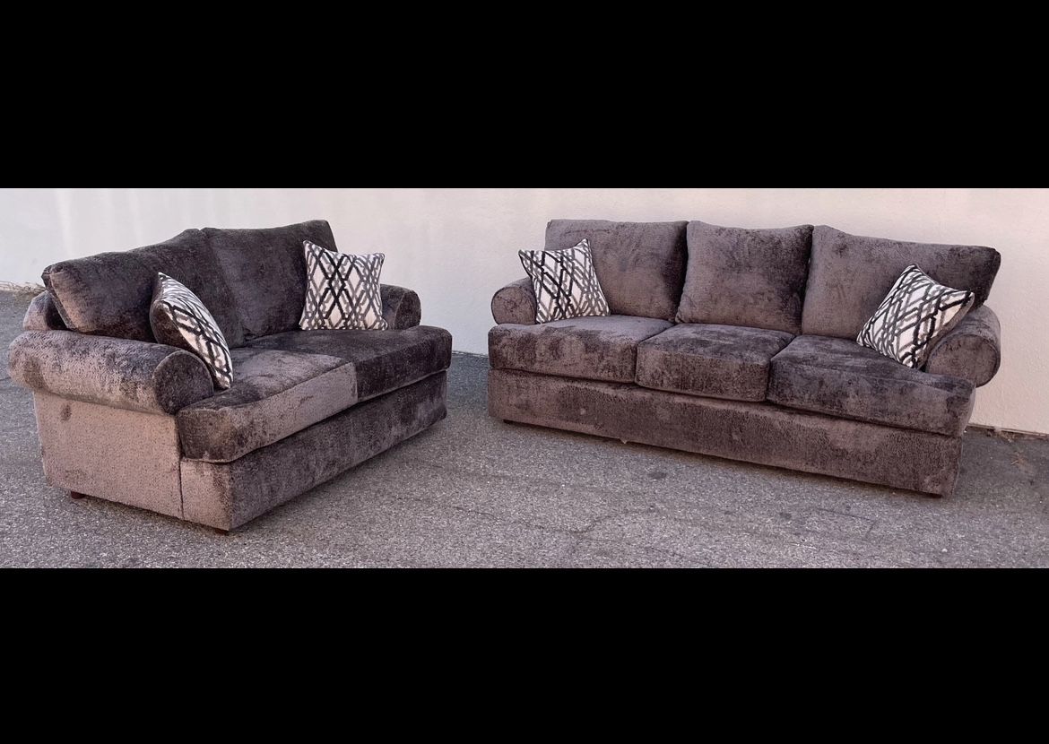 Brand New Deep Seating Chocolate Style Sofa Loveseat Set