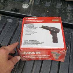 Husky Medium Stroke Air Hammer