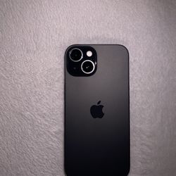 Black Titanium iPhone 15