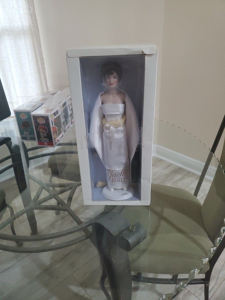 Jackie Kennedy Onasis Doll In Original Box