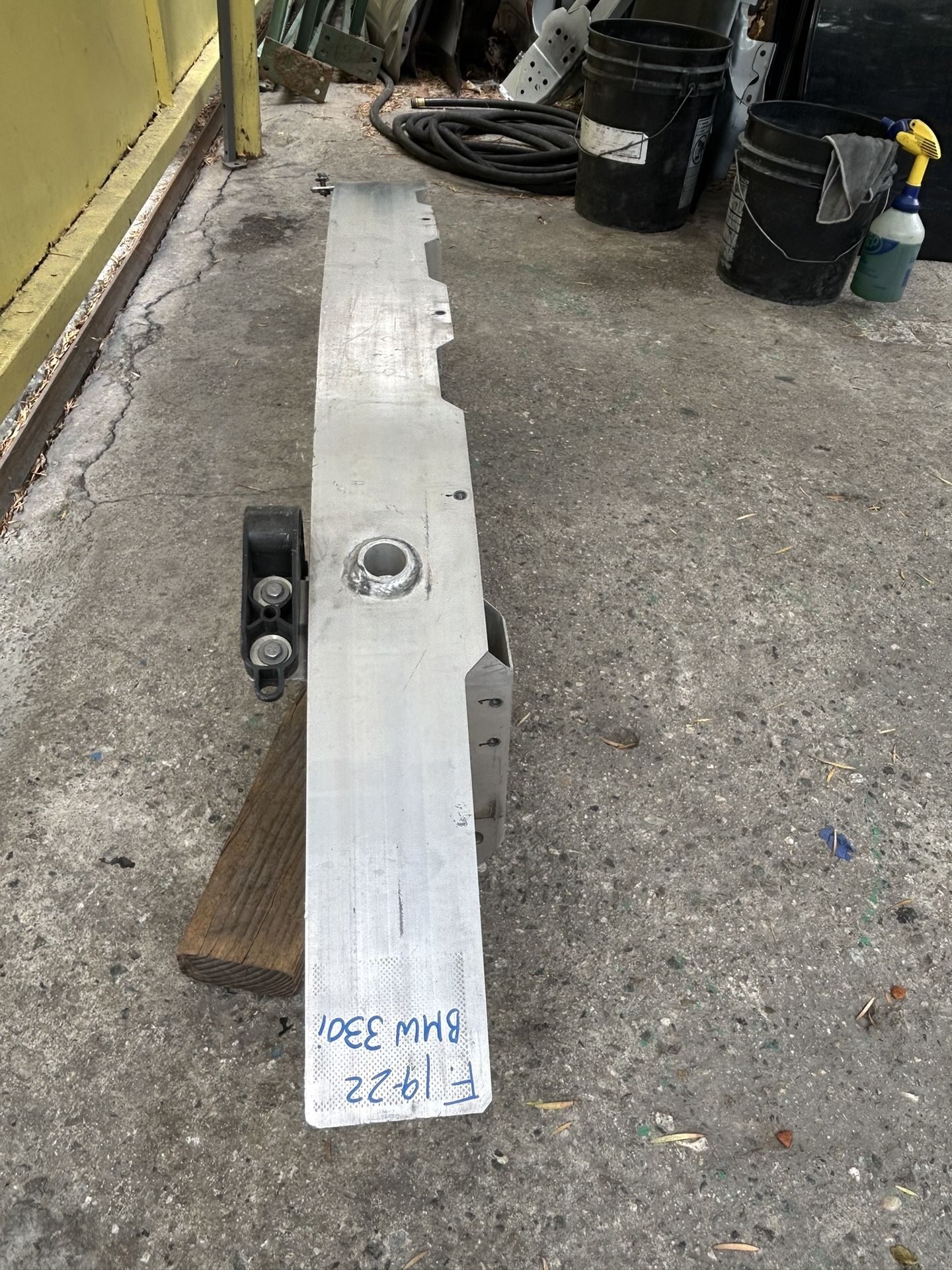 2019-2022 BMW 330i FRONT REINFORCEMENT BAR