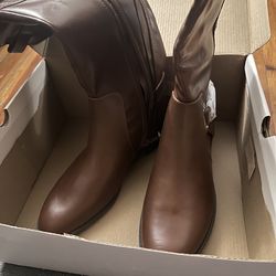 Women's brown leather boots