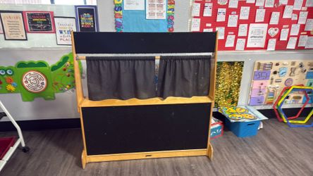 Puppet stand