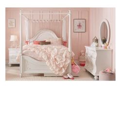 Disney Princess Full Bed