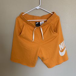 Men Nike Club Alumni French Terry Orange Shorts Small. Used Good Condition.