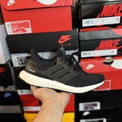 Adidas Ultraboost Core Black size 8W 6.5M VNDS 