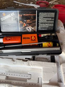 Gun cleaning set