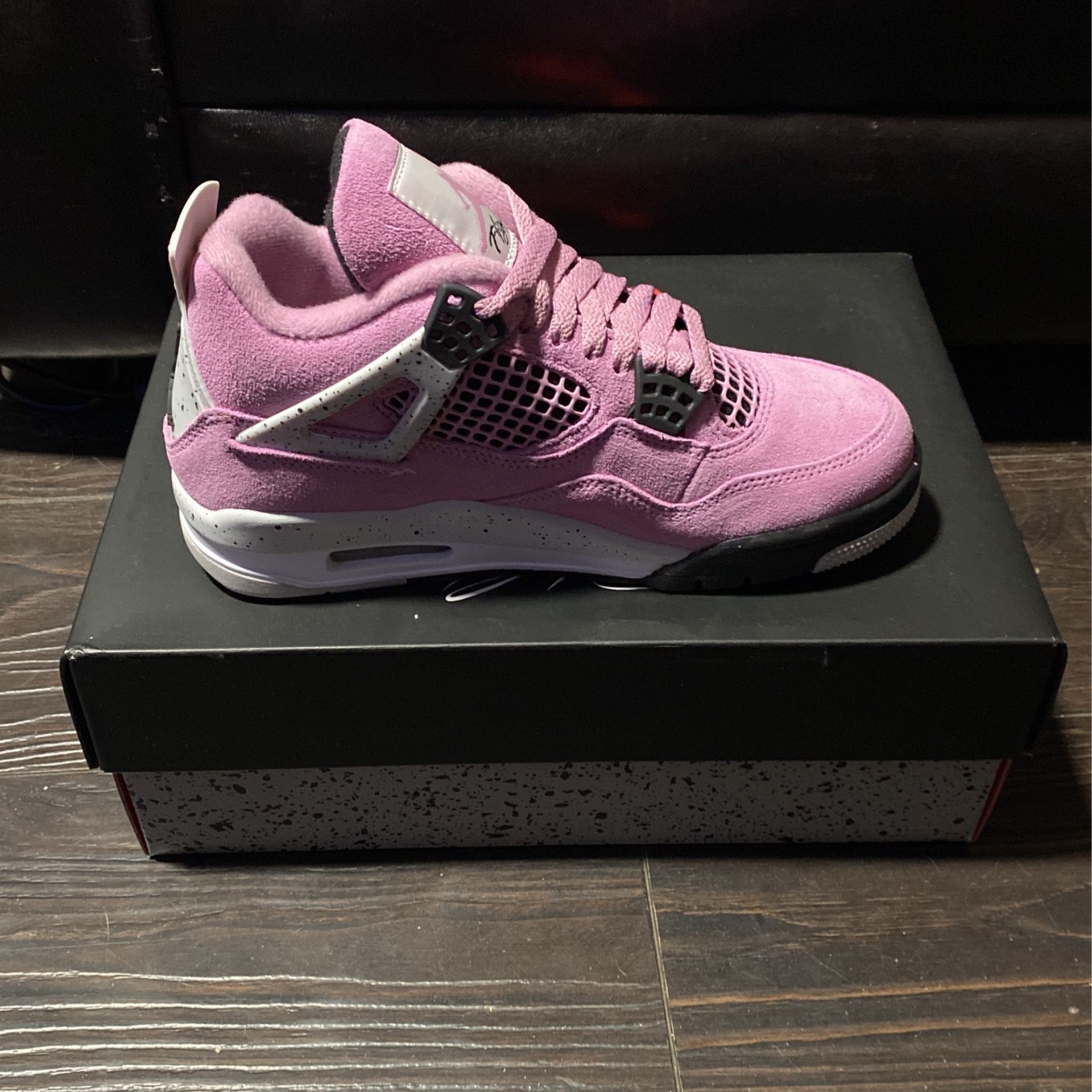 AIR JORDAN 4 ORCHID 6W $300