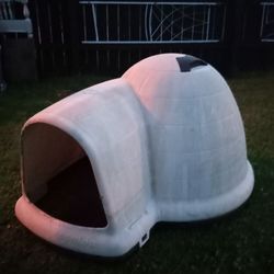 Huge XL Dog Igloo