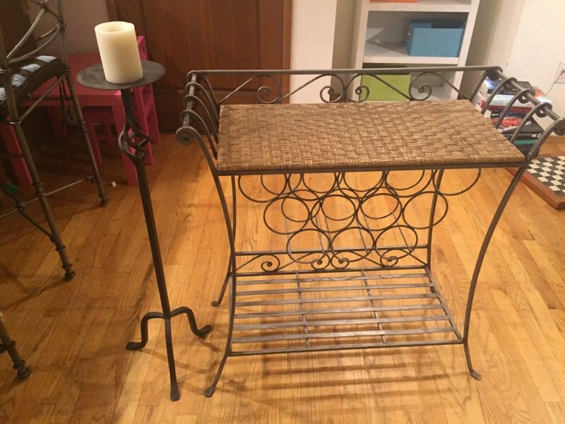 Pier wicker and rod wine bar