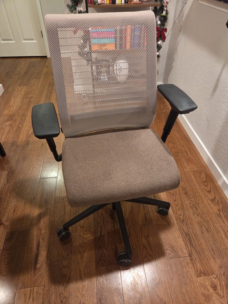 Steelcase Think Chair