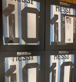 Messi signed 3 stars Argentina jersey FIFA x icons Certificate