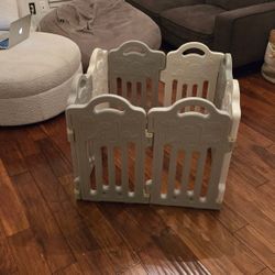 Plastic Play Pen