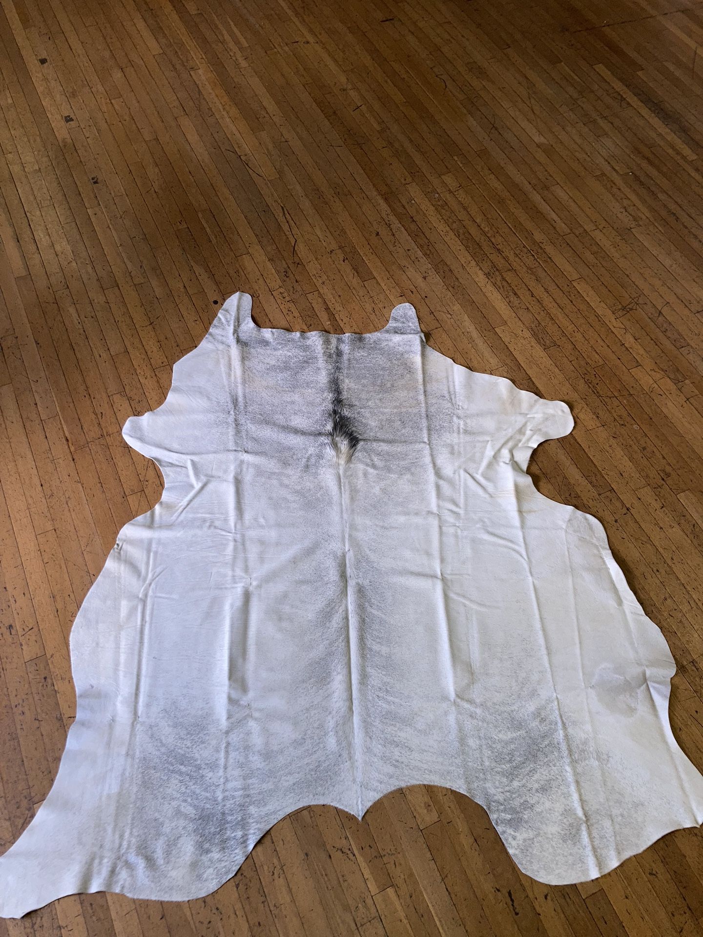Ivory Salt/Pepper Cowhide Rug