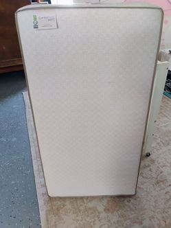 Simmons 2 n 1 Reversible Baby/Toddler Mattress