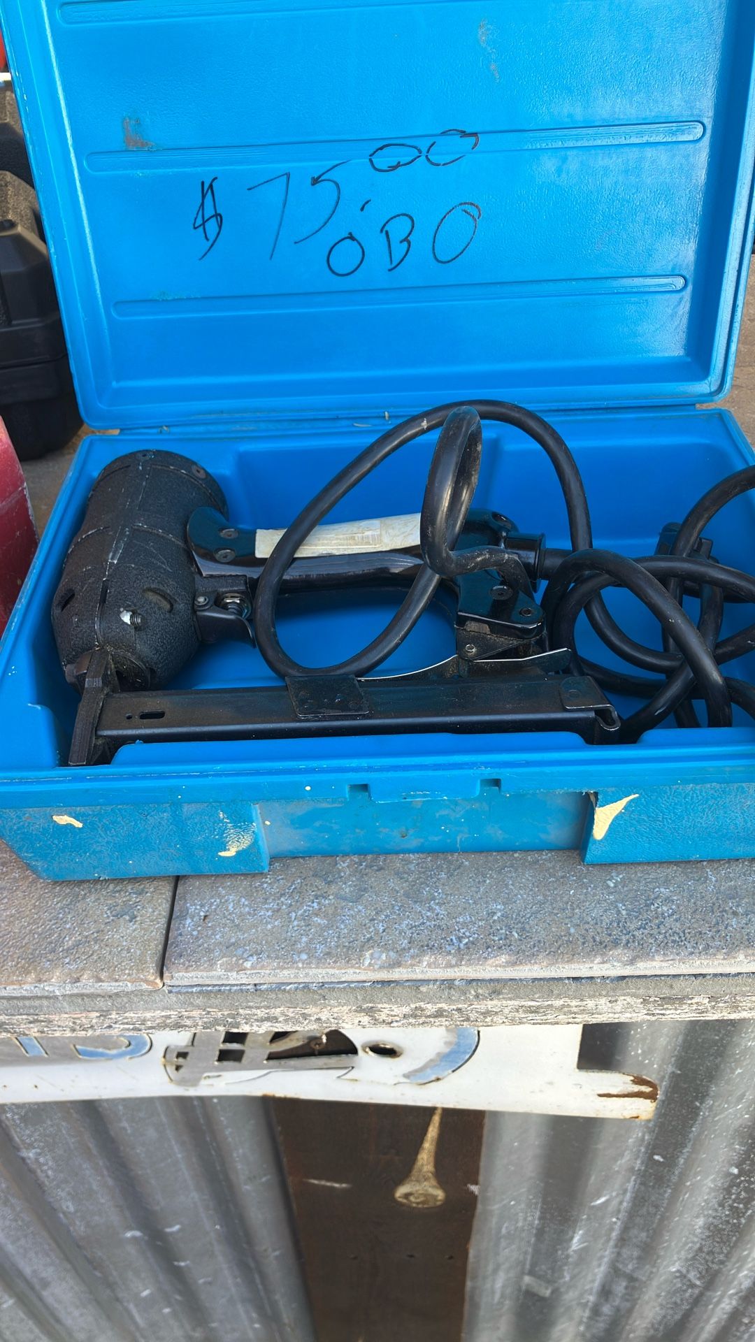 Duo Fast Electric Staple Gun