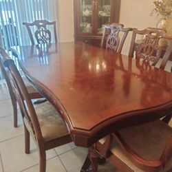 Dining table with 6 chairs