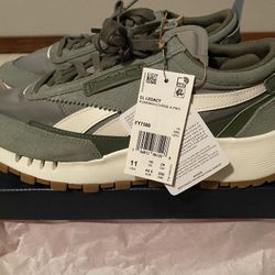 Reebok CL legacy