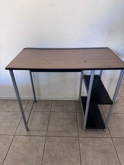 Computer desk