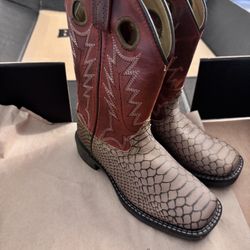 Kid Size 13, Cowboy Boots And Belt