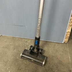  Vacuum Cleaner