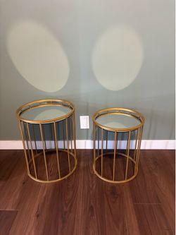 Set of 2 offset accent tables
