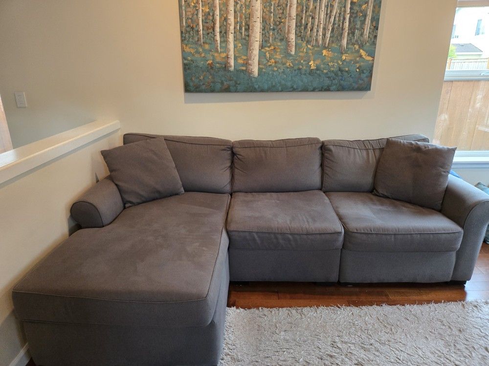 Gray Sectional With Chaise