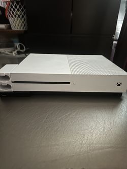 XBox One S With Side Dock Charging Port