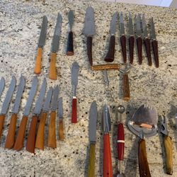 Vintage Bakeslight Silverware, And Utensils 26 Pieces 